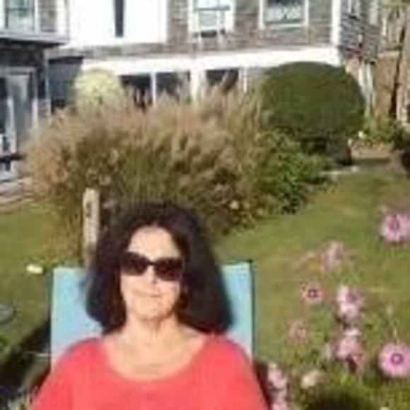 Meet your Posher, Linda - Picture 1 of 7